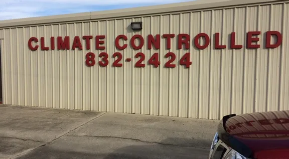 Tellus Self Storage - Dedeaux West