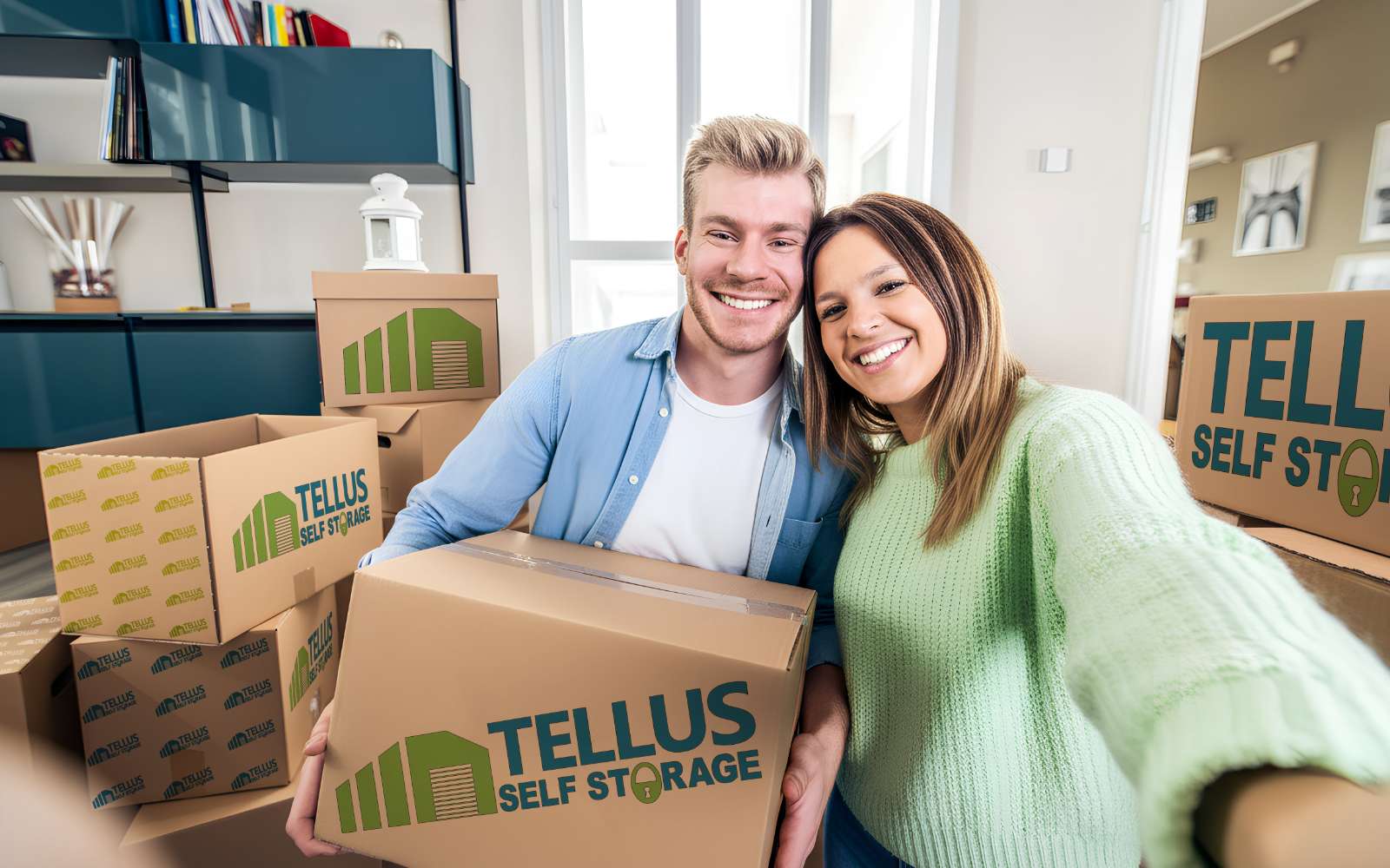 Happy Tellus Storage Couple