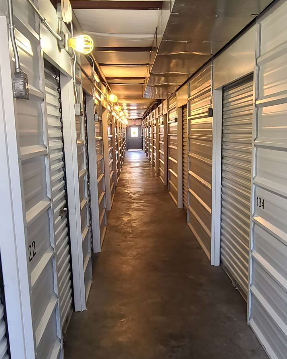 Happy Tellus Storage Employee